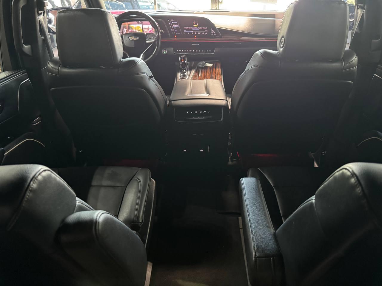 Cadillac Escalade ESV 2WD 4dr Luxury 2021