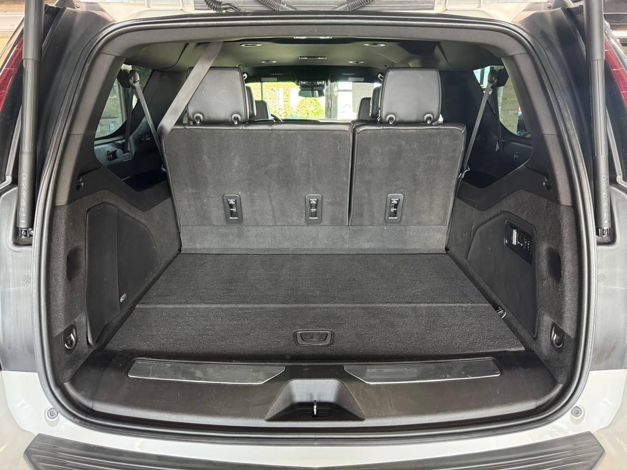 Cadillac Escalade ESV 2WD 4dr Luxury 2021