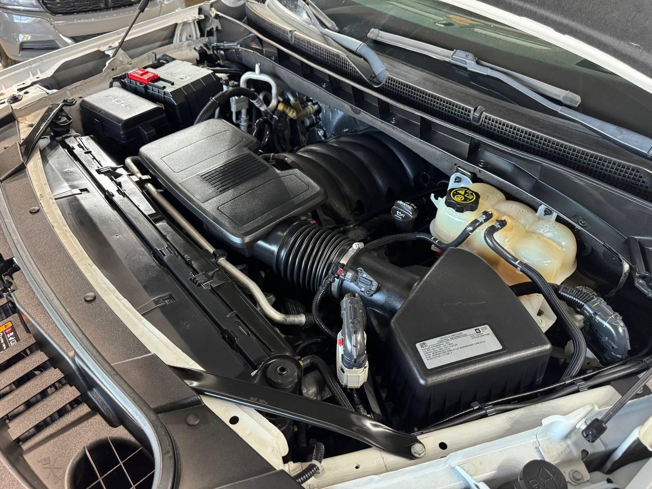 Cadillac Escalade ESV 2WD 4dr Luxury 2021