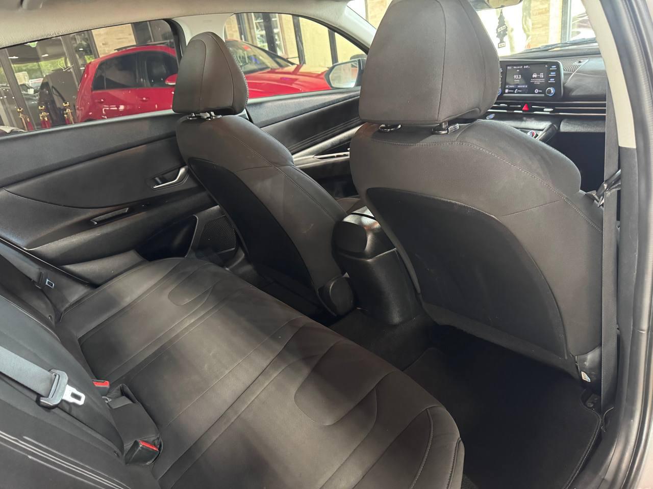 Hyundai Elantra SEL IVT 2023