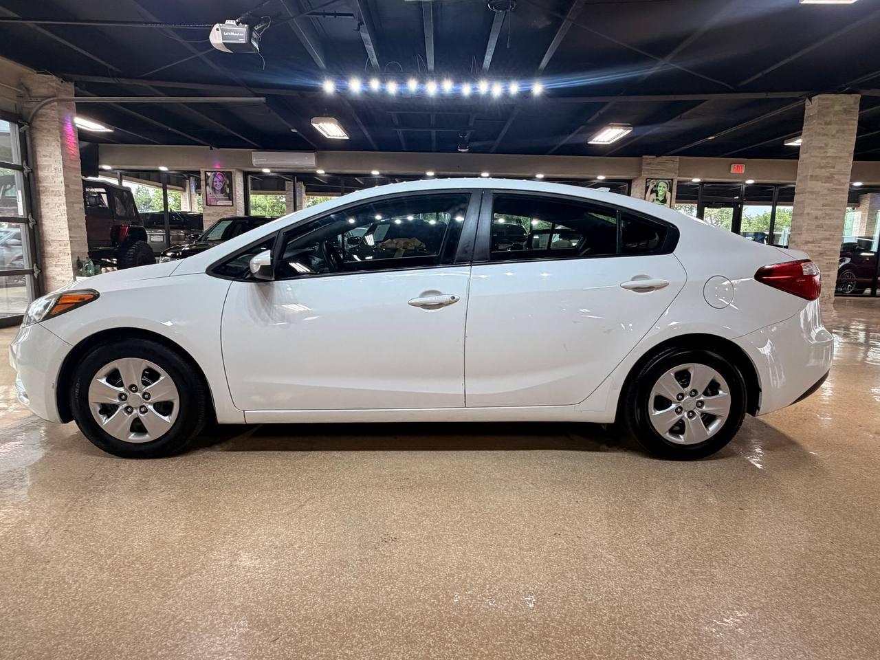Kia Forte 4dr Sdn Auto LX 2016