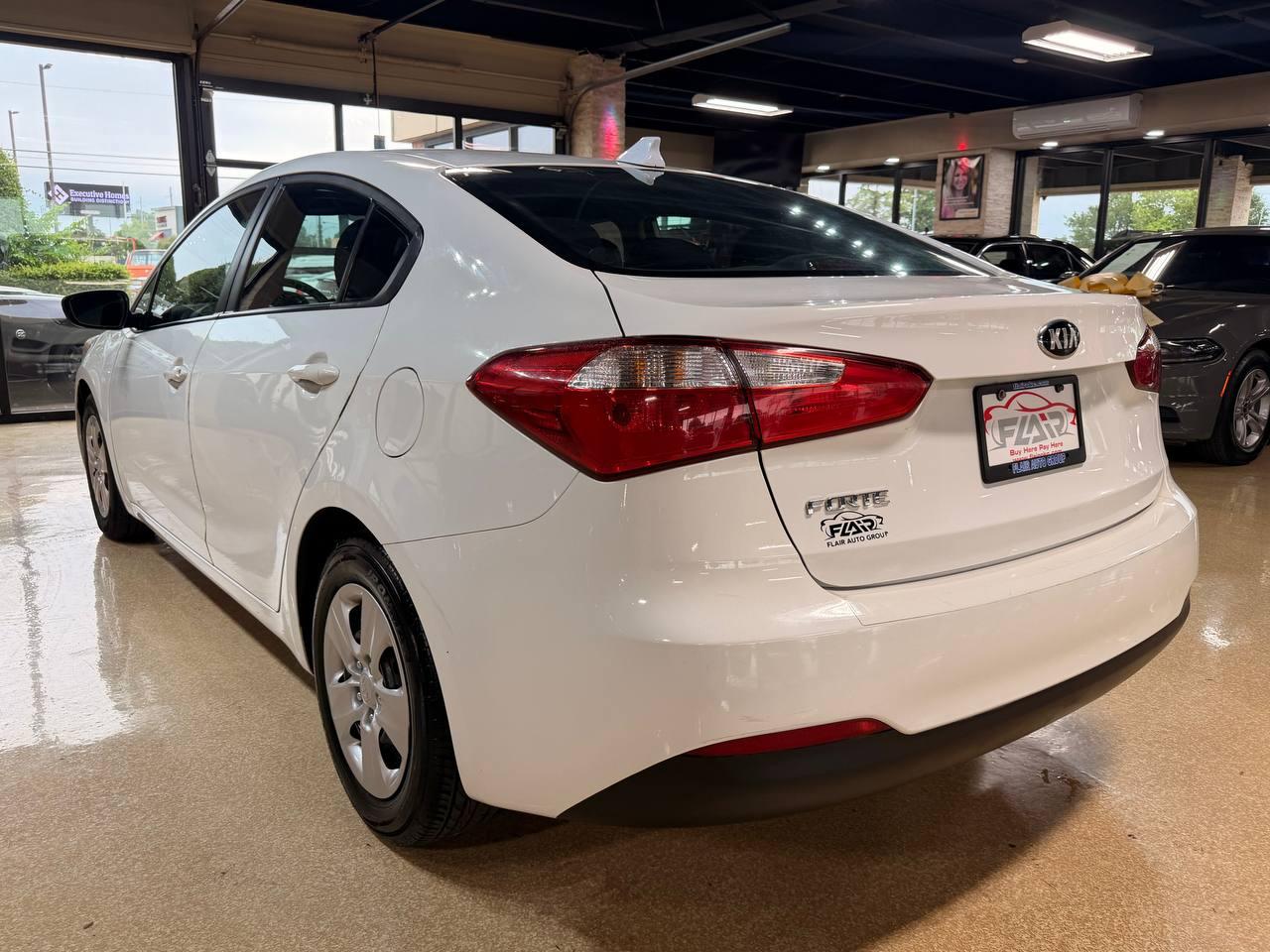 Kia Forte 4dr Sdn Auto LX 2016