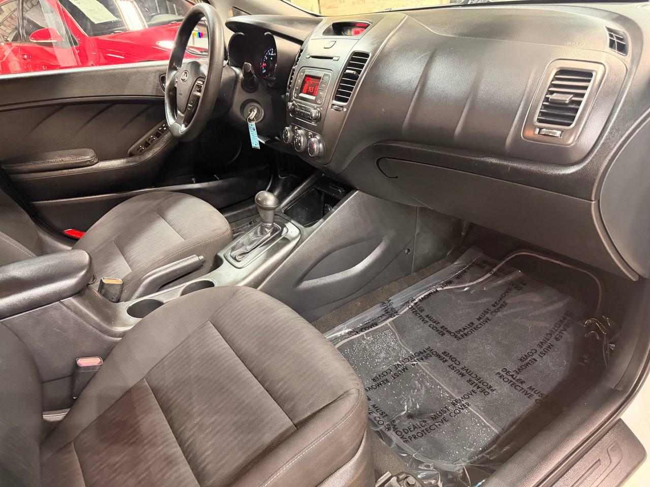 Kia Forte 4dr Sdn Auto LX 2016