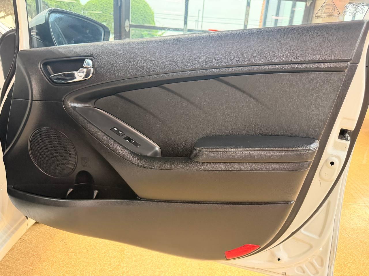 Kia Forte 4dr Sdn Auto LX 2016
