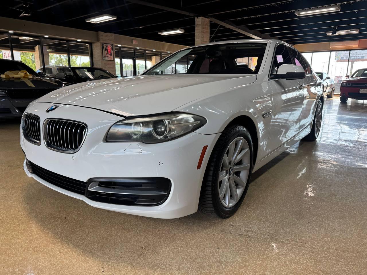 BMW 5 Series 4dr Sdn 535i RWD 2014