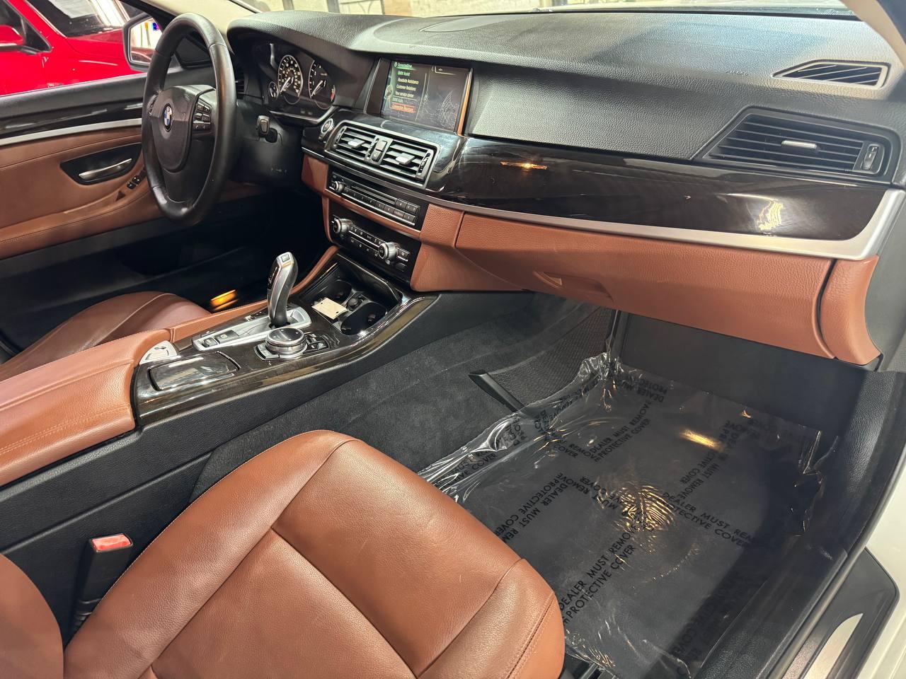 BMW 5 Series 4dr Sdn 535i RWD 2014