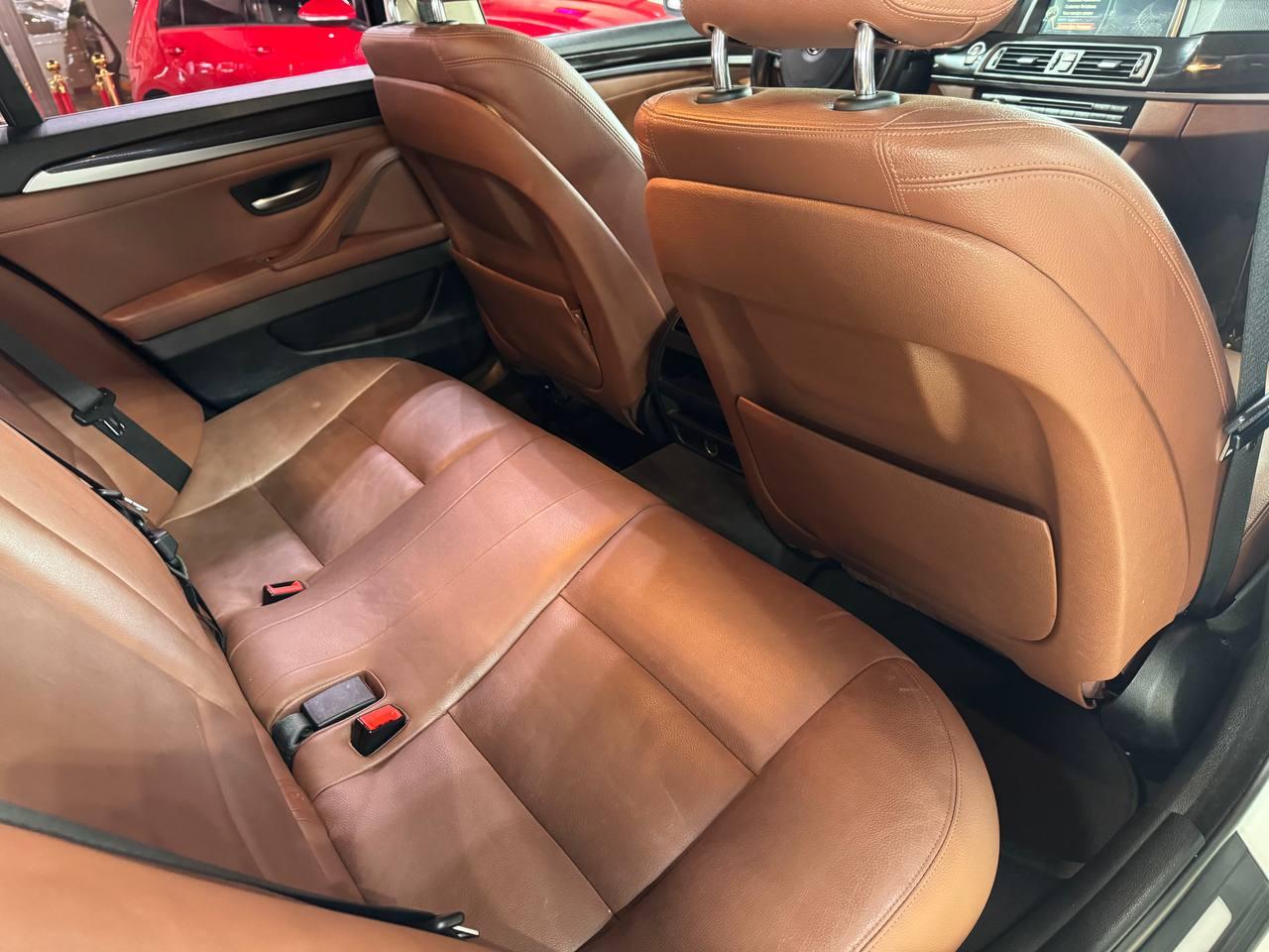 BMW 5 Series 4dr Sdn 535i RWD 2014