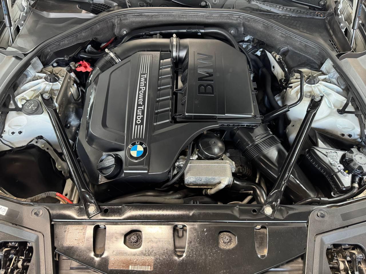 BMW 5 Series 4dr Sdn 535i RWD 2014