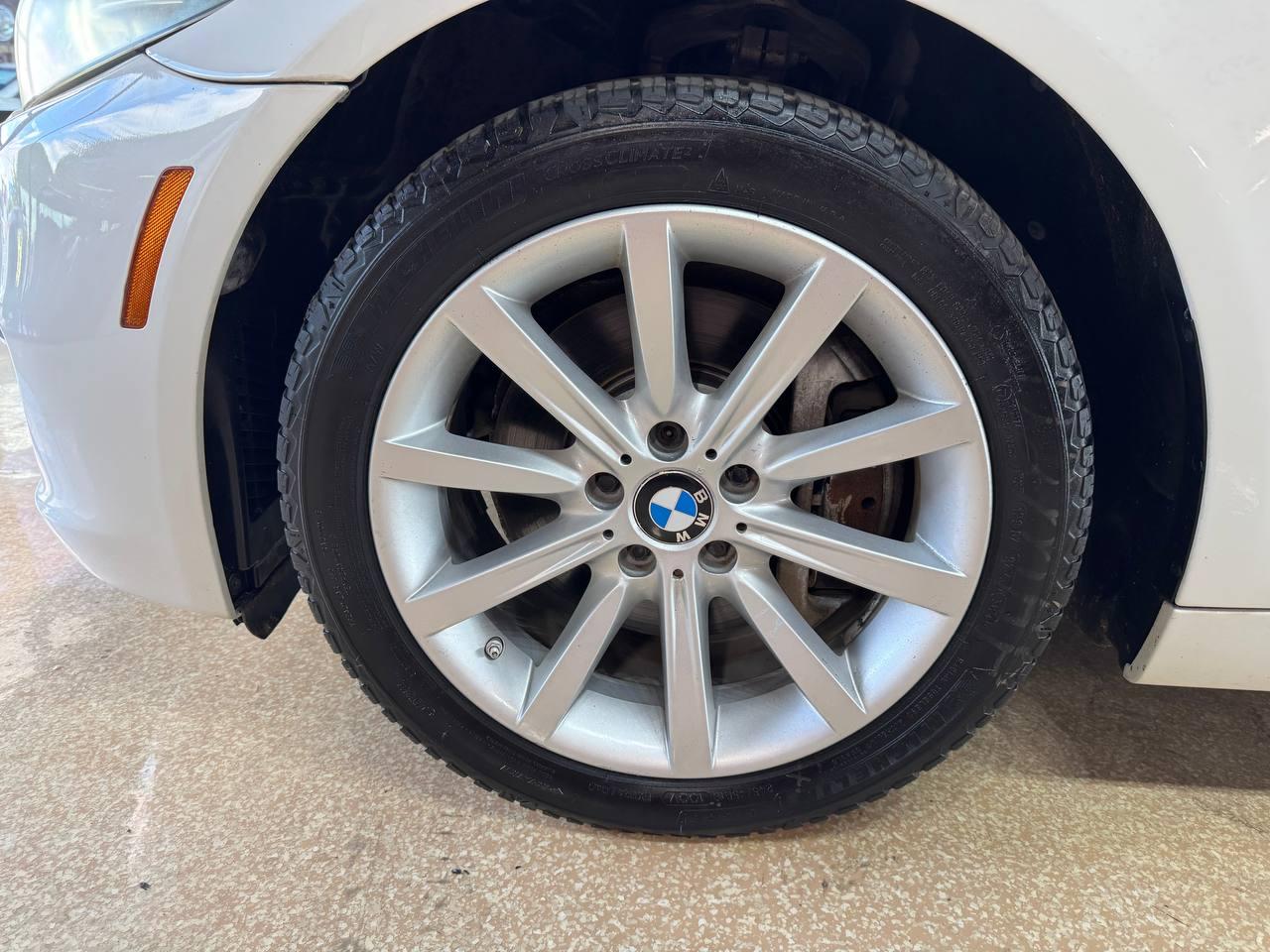BMW 5 Series 4dr Sdn 535i RWD 2014