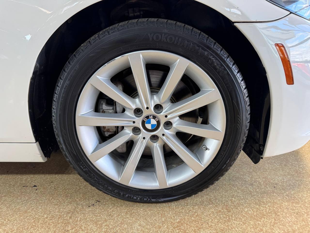 BMW 5 Series 4dr Sdn 535i RWD 2014