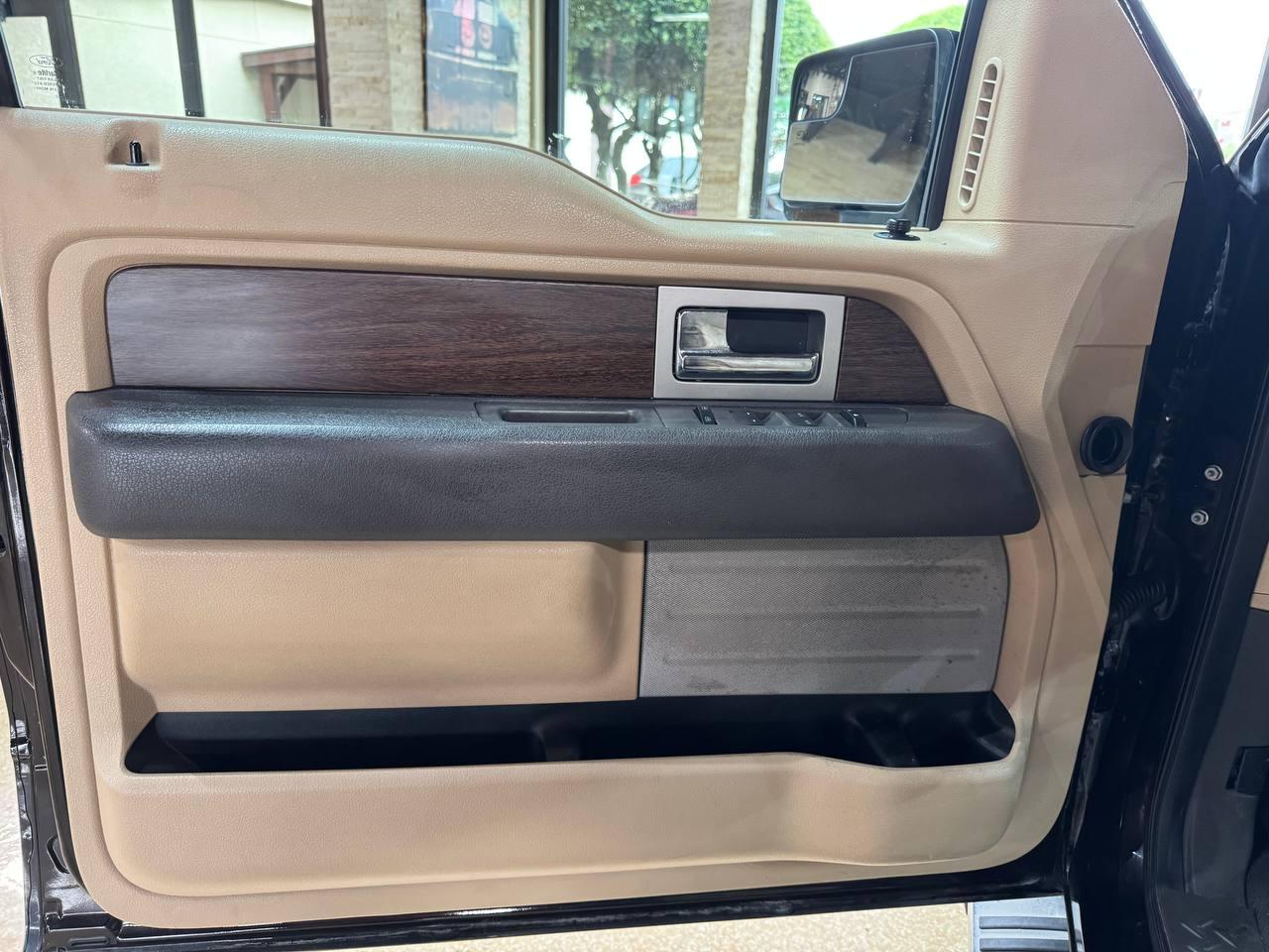 Ford F-150 2WD SuperCrew 145" King Ranch 2014