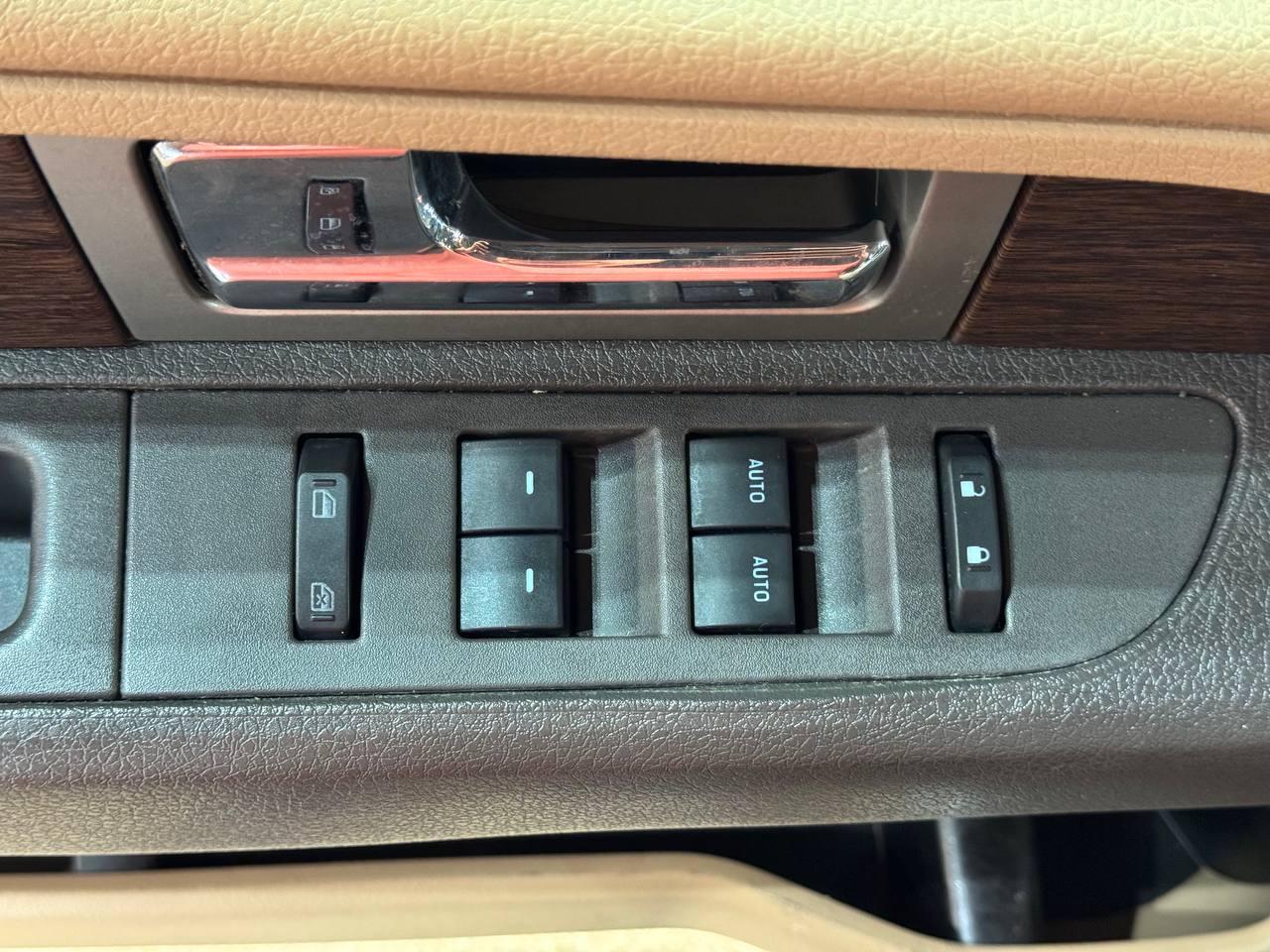 Ford F-150 2WD SuperCrew 145" King Ranch 2014