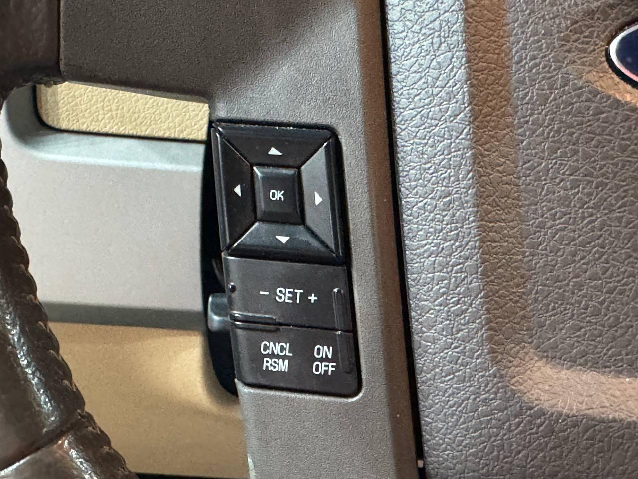 Ford F-150 2WD SuperCrew 145" King Ranch 2014