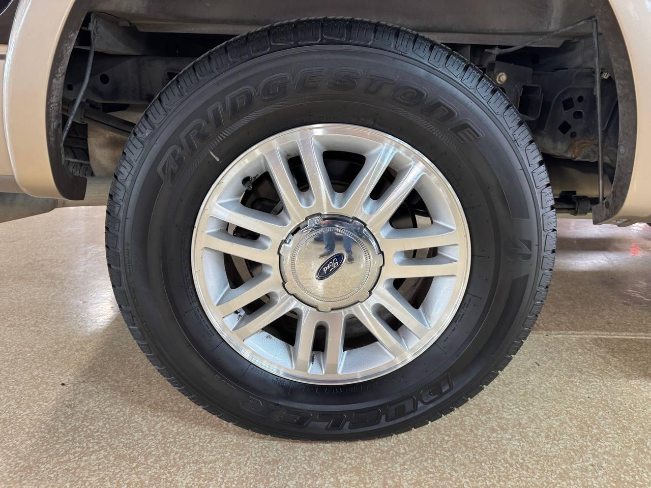 Ford F-150 2WD SuperCrew 145" King Ranch 2014