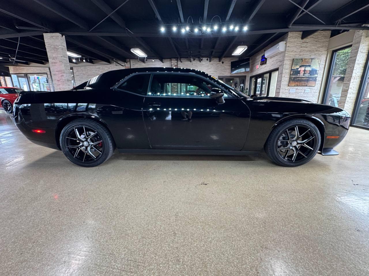 Dodge Challenger 2dr Cpe R/T 2015