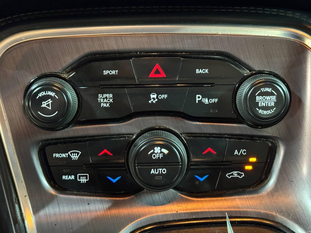 Dodge Challenger 2dr Cpe R/T 2015
