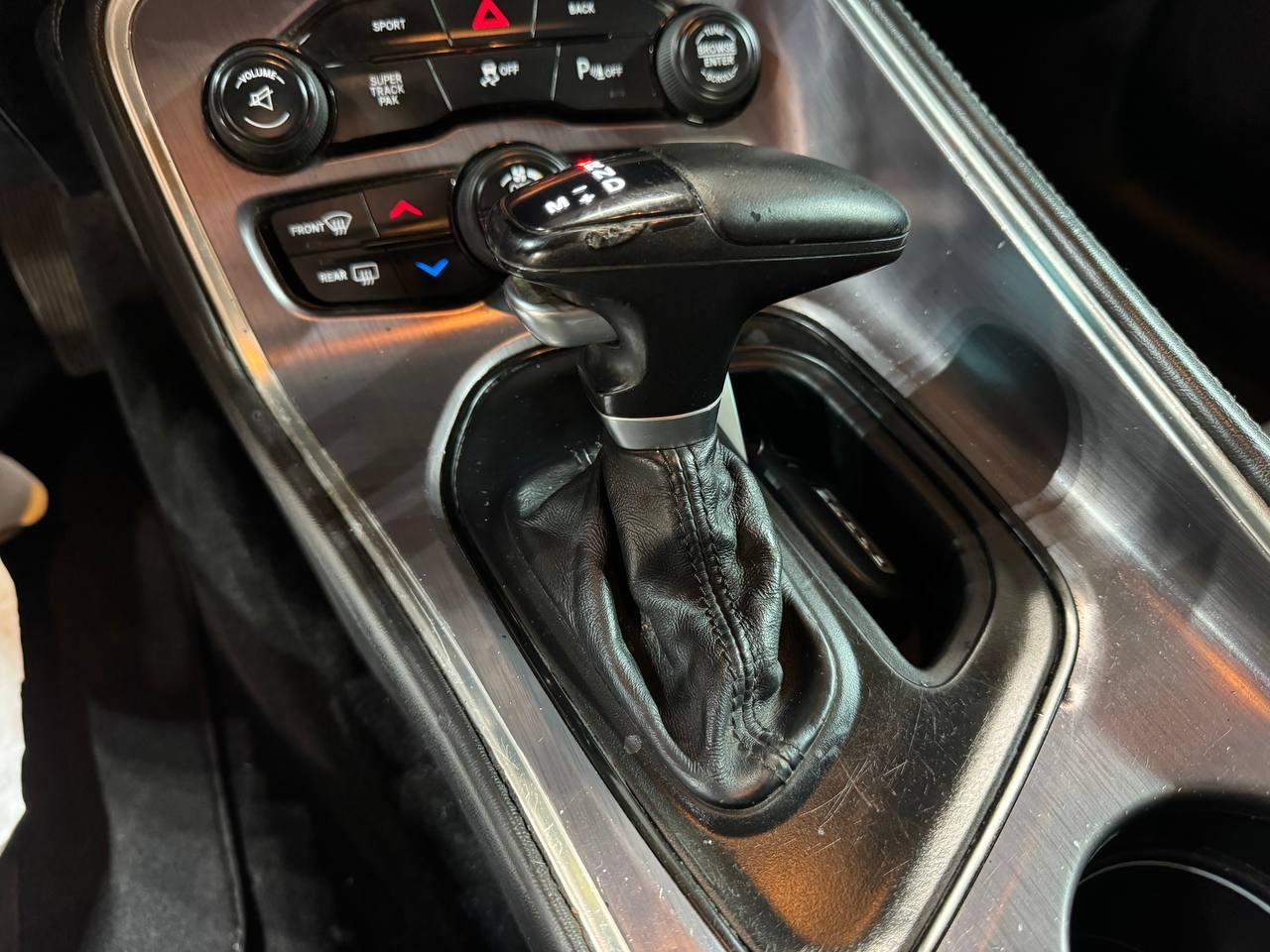 Dodge Challenger 2dr Cpe R/T 2015