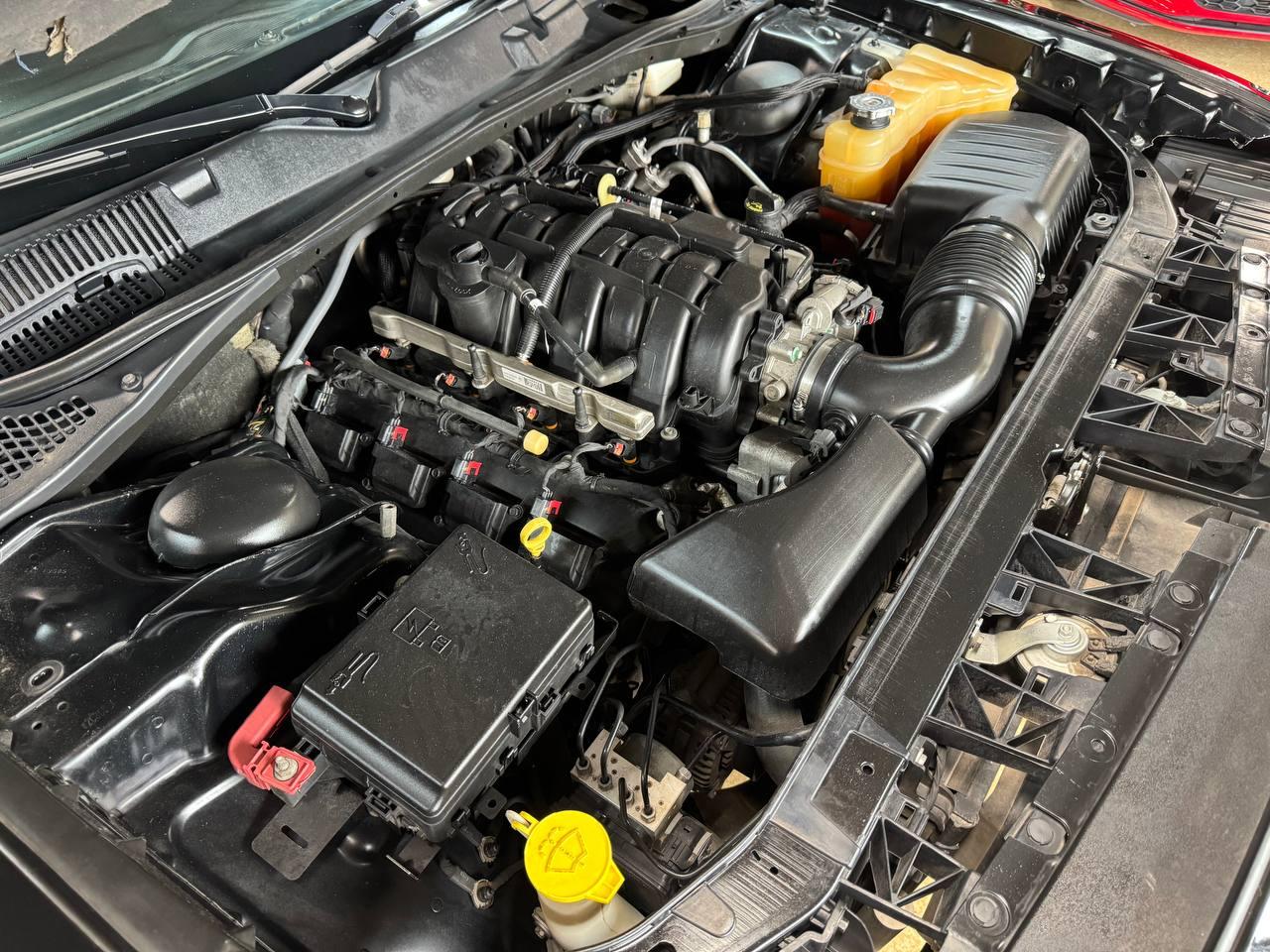 Dodge Challenger 2dr Cpe R/T 2015