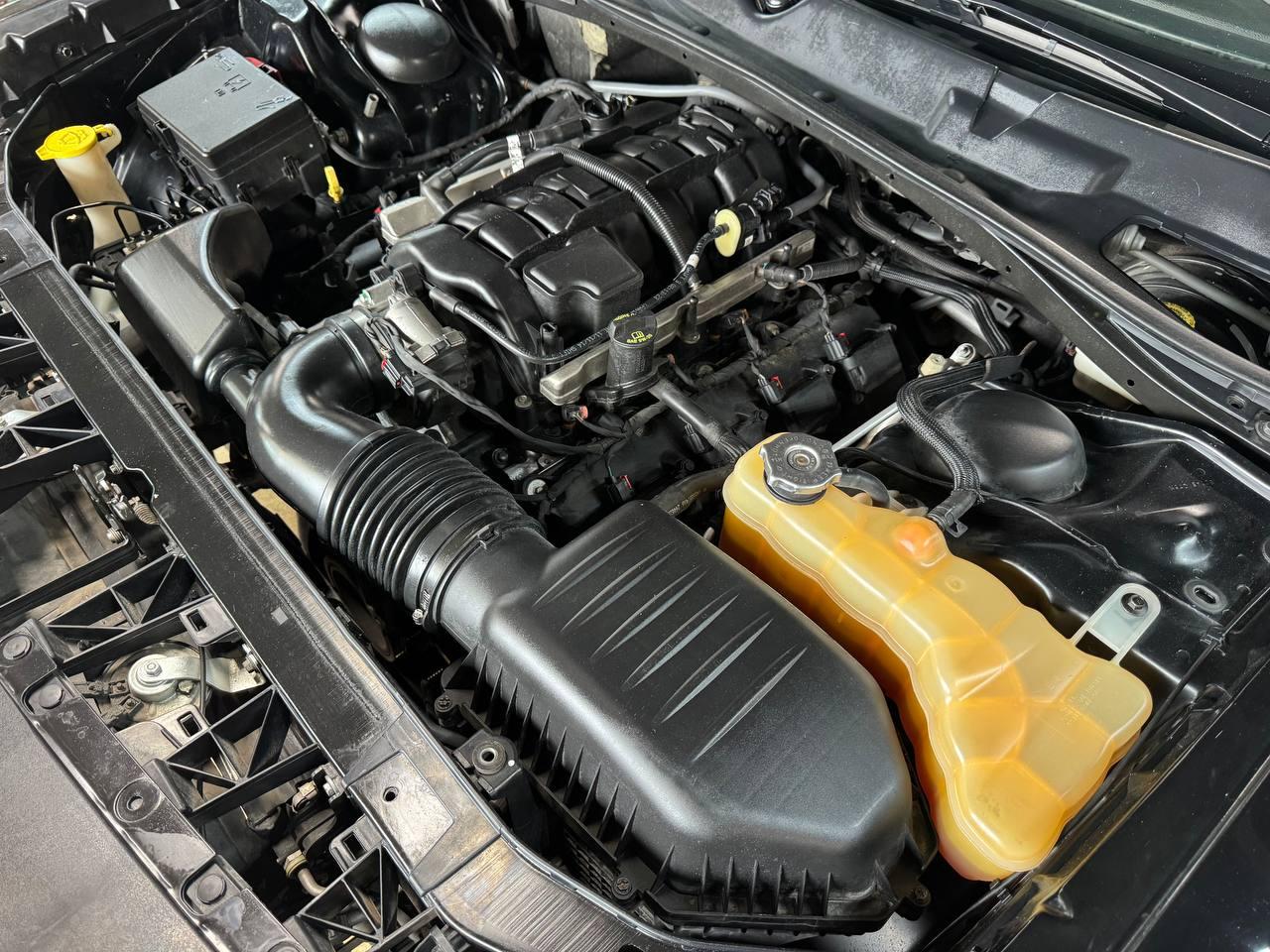 Dodge Challenger 2dr Cpe R/T 2015