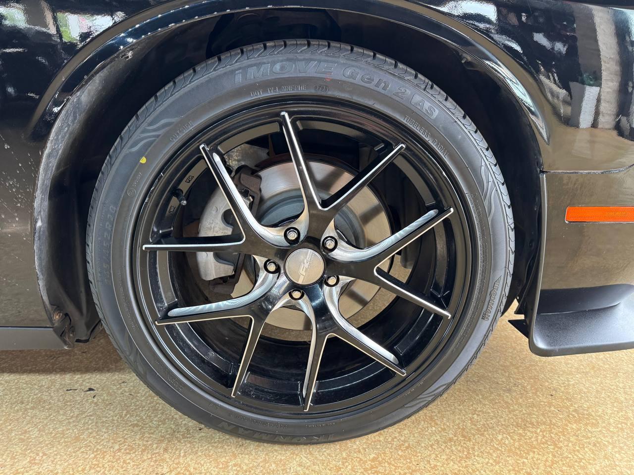 Dodge Challenger 2dr Cpe R/T 2015