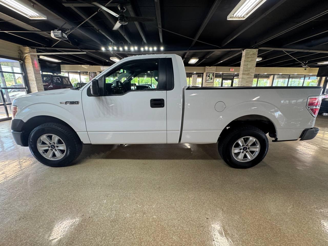 Ford F-150 2WD Reg Cab 126" XLT 2013