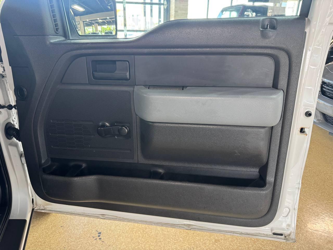 Ford F-150 2WD Reg Cab 126" XLT 2013