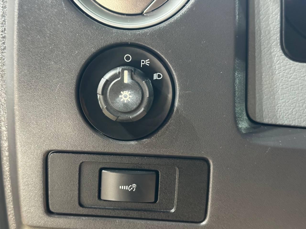 Ford F-150 2WD Reg Cab 126" XLT 2013