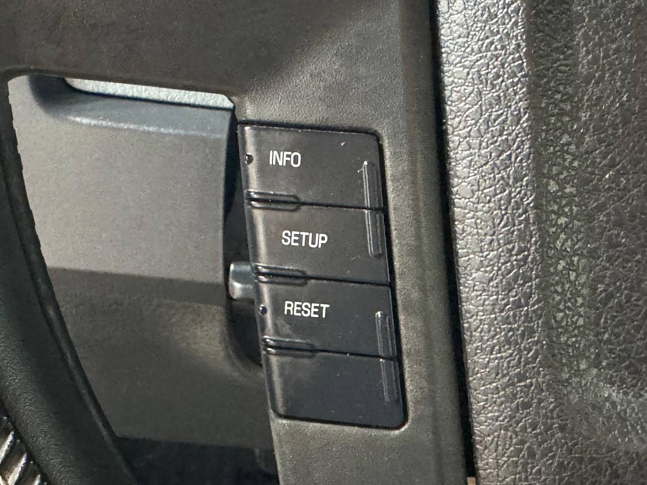 Ford F-150 2WD Reg Cab 126" XLT 2013