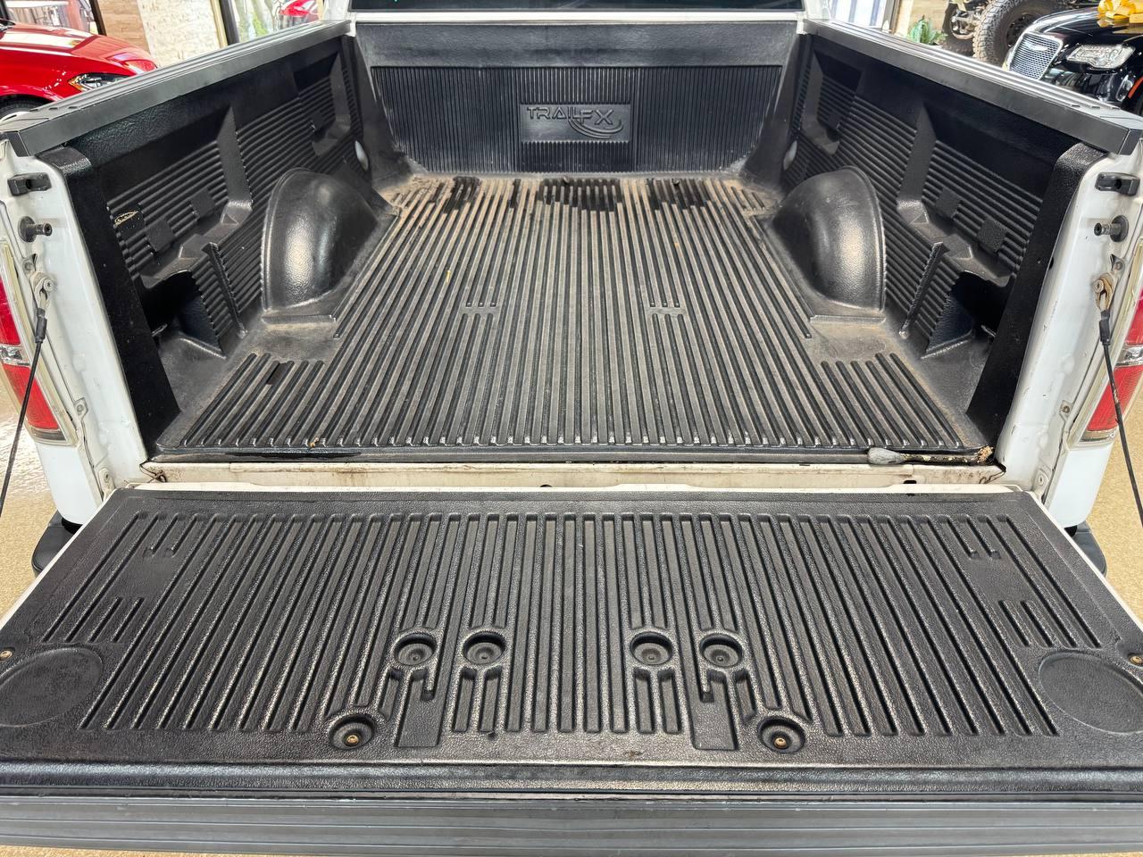 Ford F-150 2WD Reg Cab 126" XLT 2013