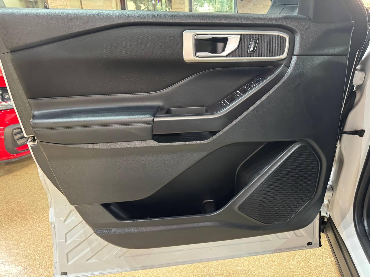 Ford Explorer XLT 4WD 2020