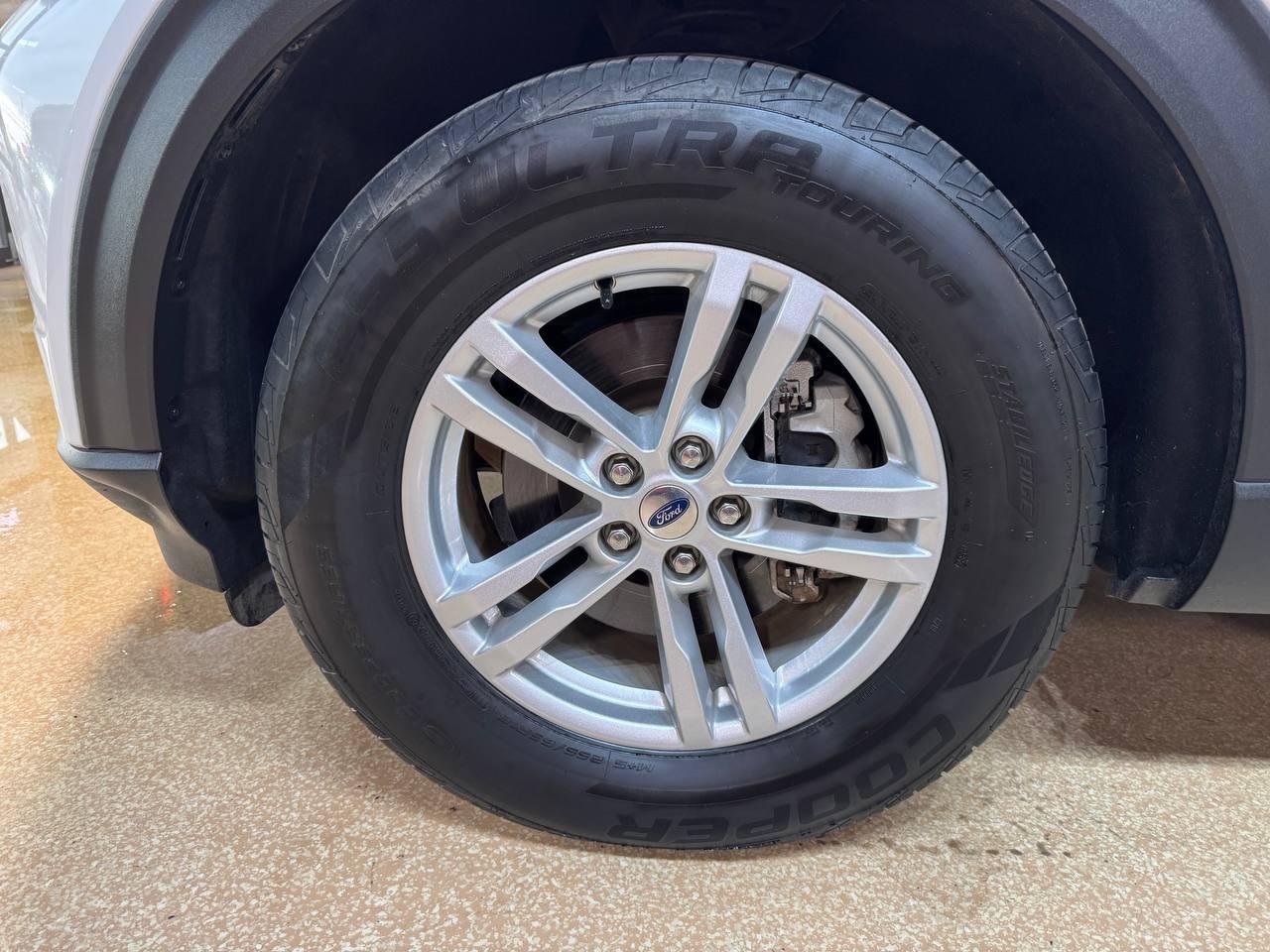 Ford Explorer XLT 4WD 2020