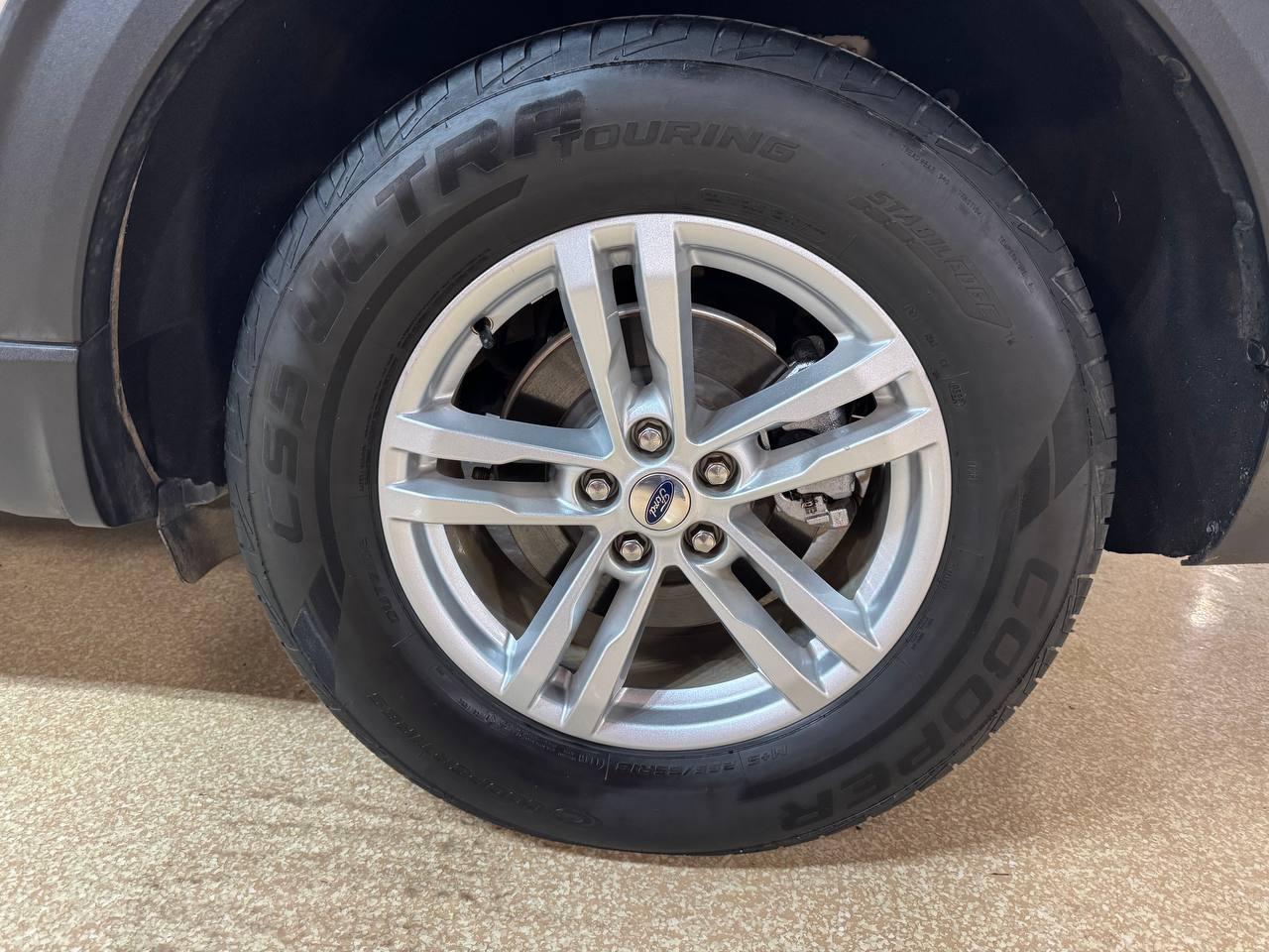 Ford Explorer XLT 4WD 2020