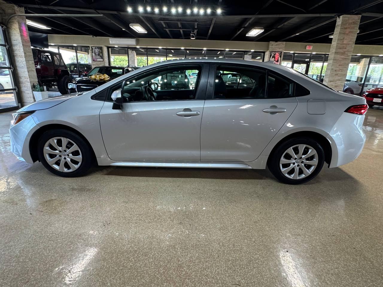 Toyota Corolla LE CVT (Natl) 2021