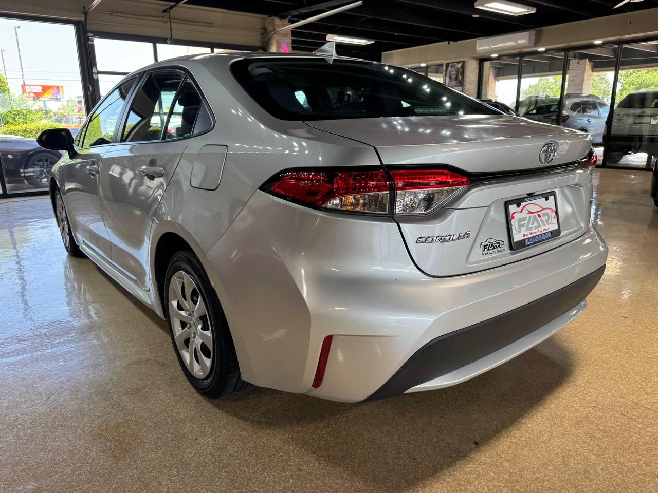 Toyota Corolla LE CVT (Natl) 2021