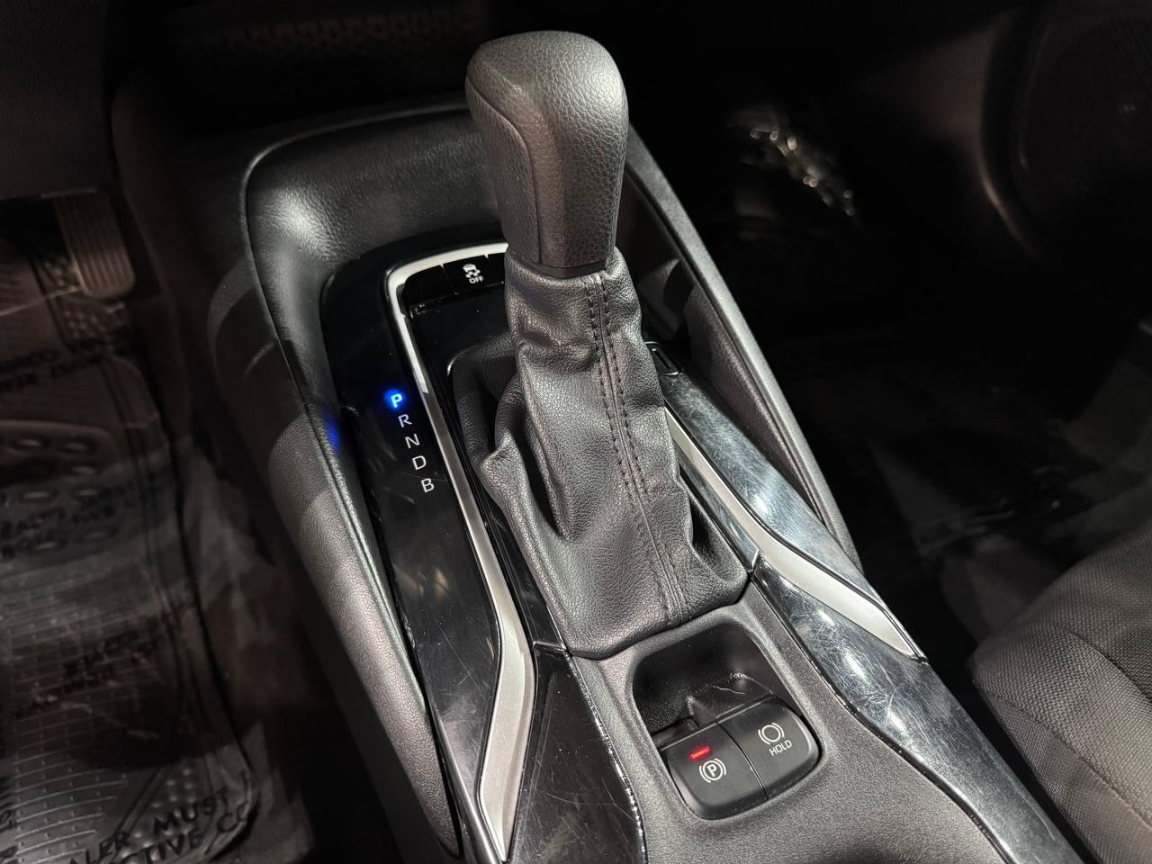 Toyota Corolla LE CVT (Natl) 2021