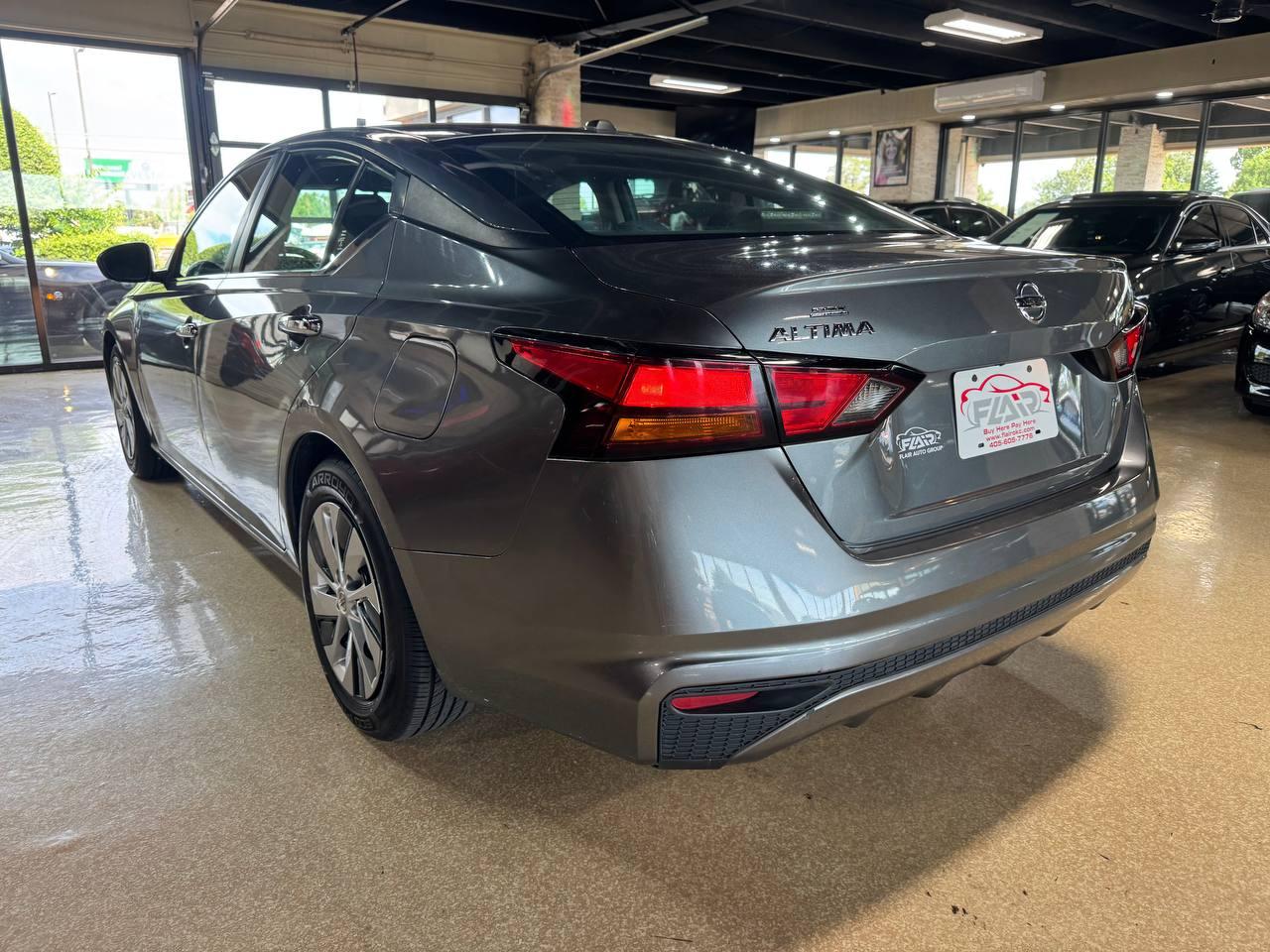 Nissan Altima 2.5 S Sedan 2019