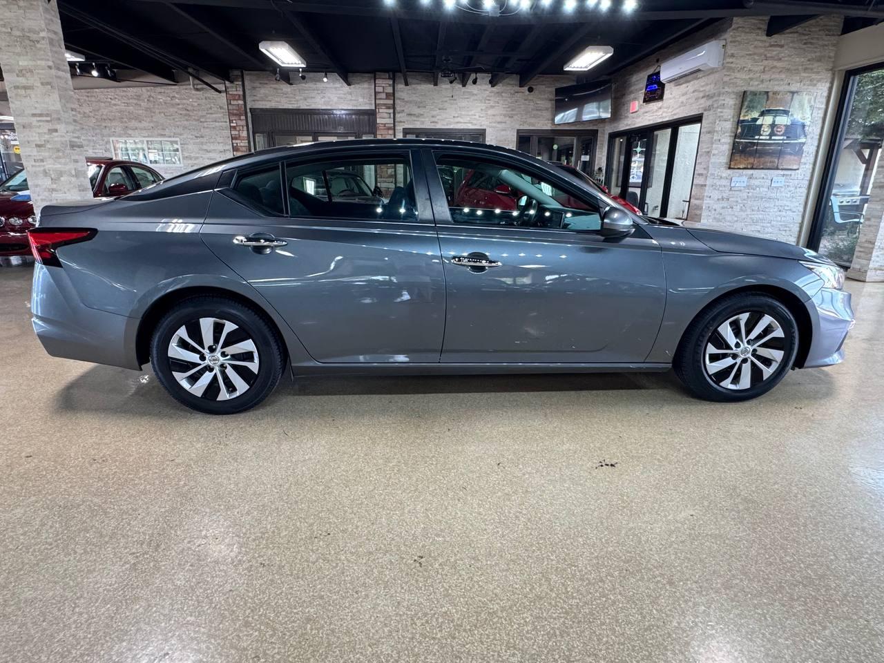Nissan Altima 2.5 S Sedan 2019
