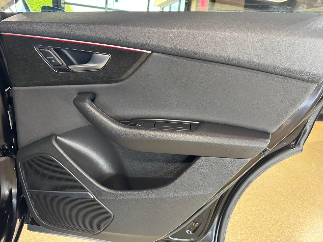 Audi Q8 Premium Plus 55 TFSI quattro 2019