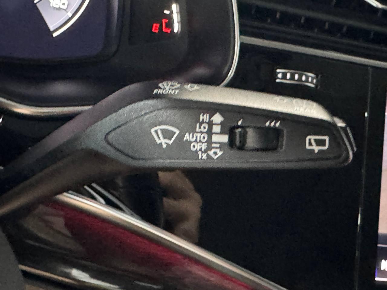 Audi Q8 Premium Plus 55 TFSI quattro 2019