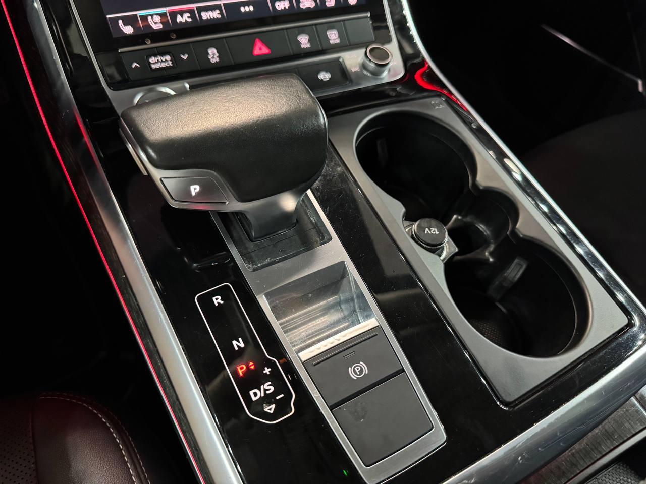 Audi Q8 Premium Plus 55 TFSI quattro 2019