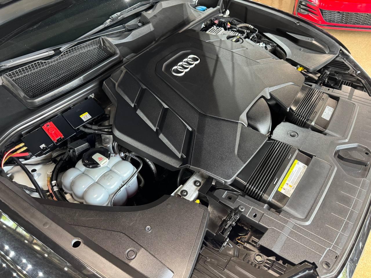 Audi Q8 Premium Plus 55 TFSI quattro 2019