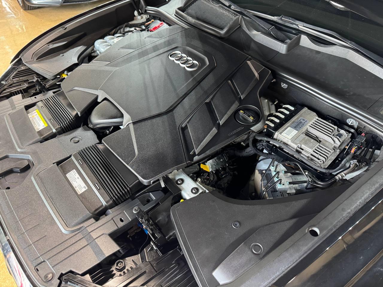 Audi Q8 Premium Plus 55 TFSI quattro 2019