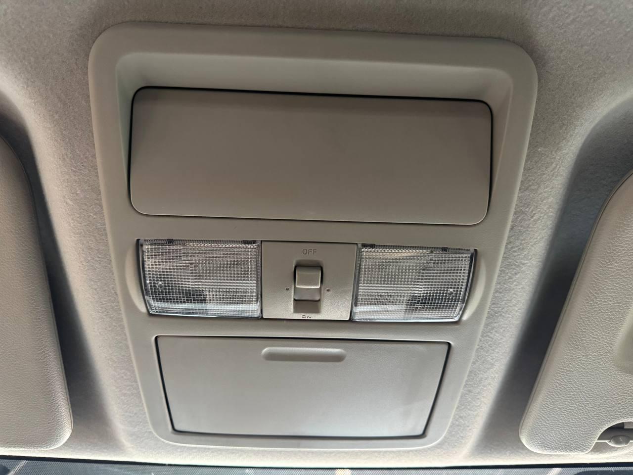 Nissan NV Cargo NV1500 Standard Roof V6 SV 2017