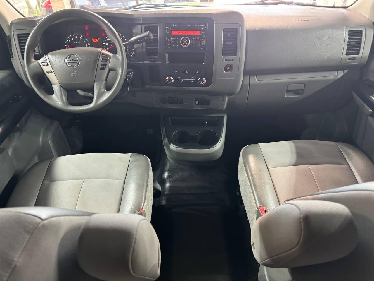 Nissan NV Cargo NV1500 Standard Roof V6 SV 2017