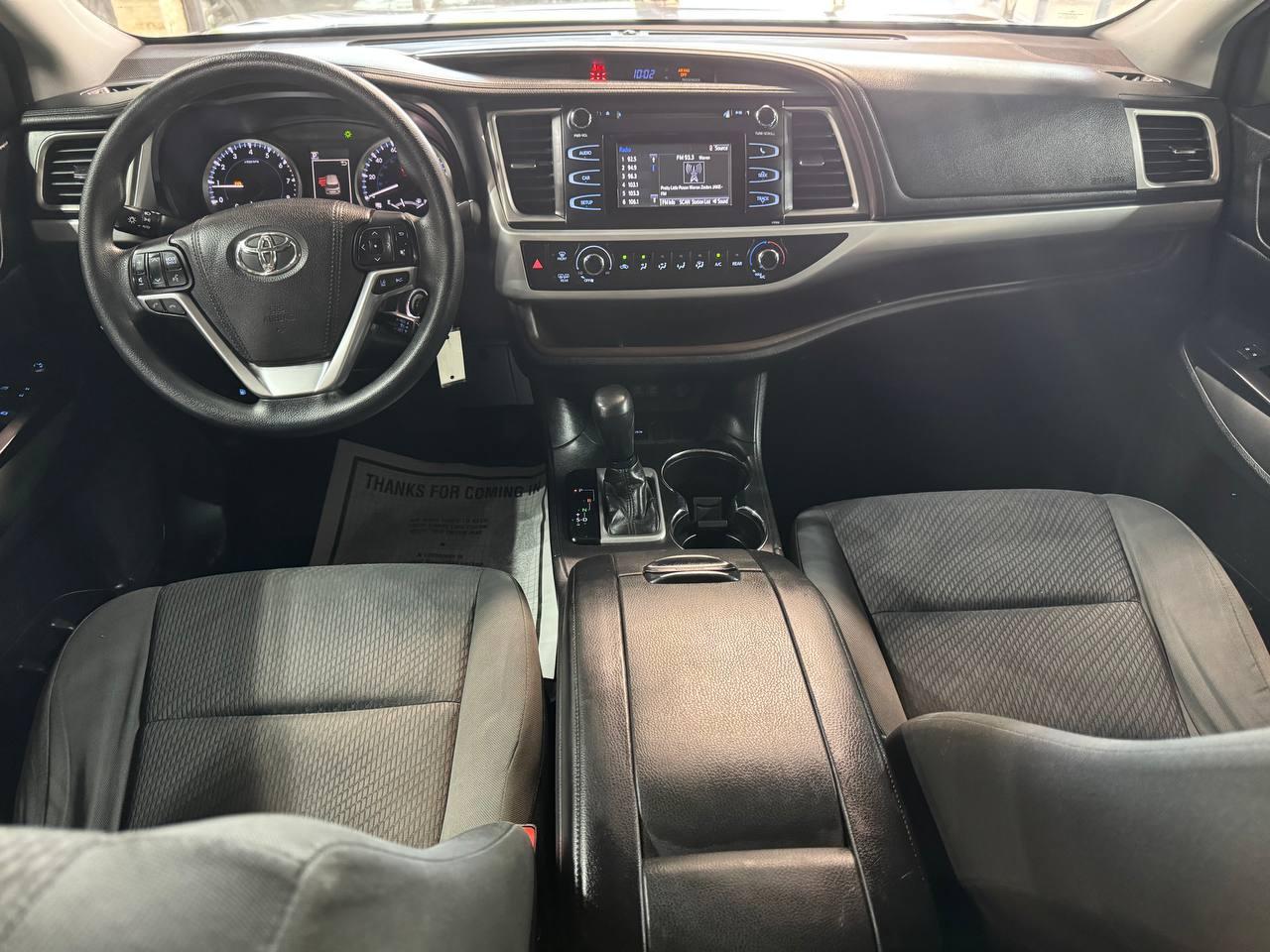 Toyota Highlander LE I4 FWD (Natl) 2017