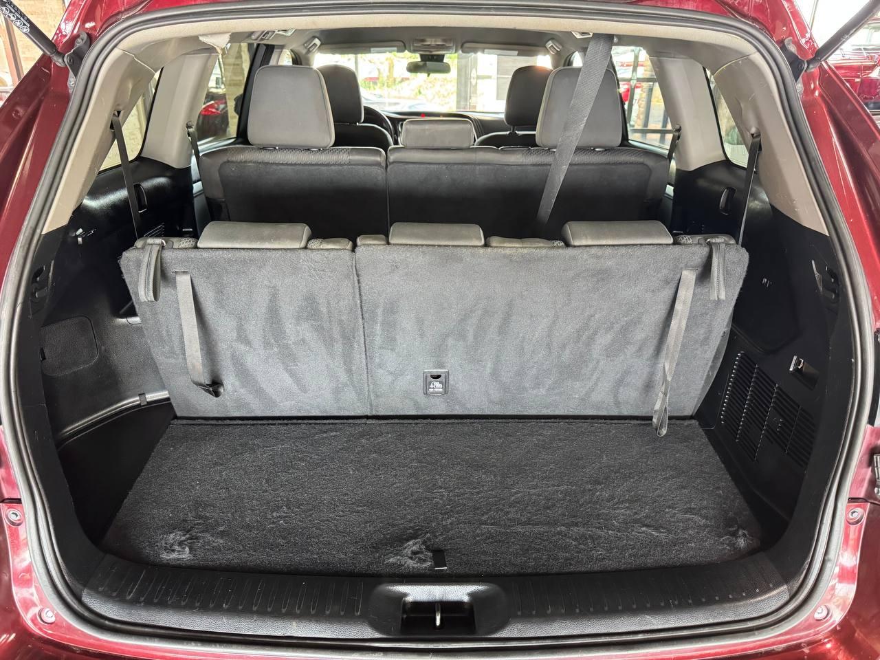 Toyota Highlander LE I4 FWD (Natl) 2017