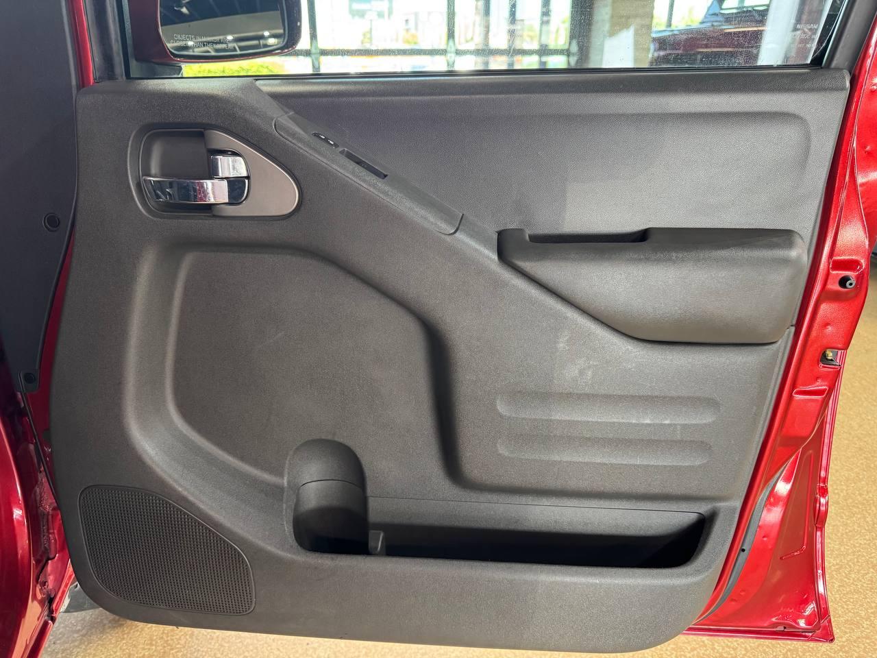 Nissan Frontier Crew Cab 4x4 PRO-4X Auto 2017