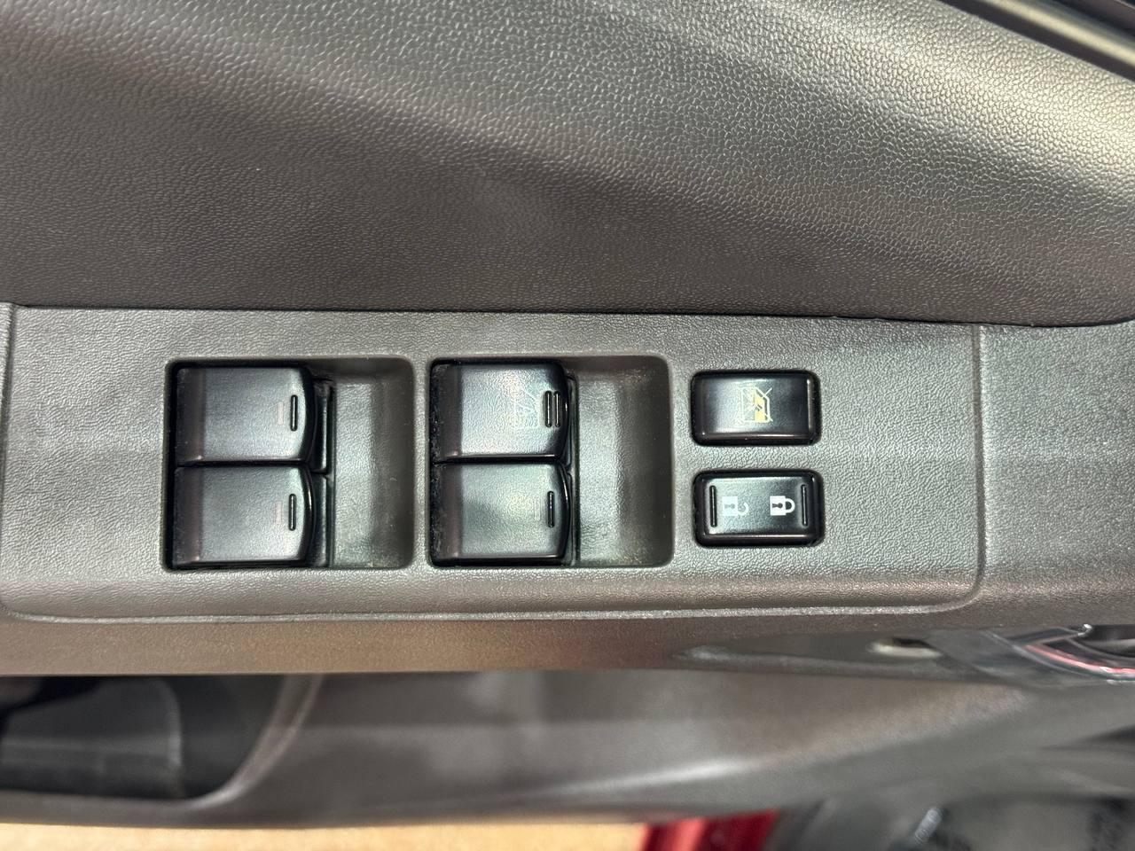 Nissan Frontier Crew Cab 4x4 PRO-4X Auto 2017