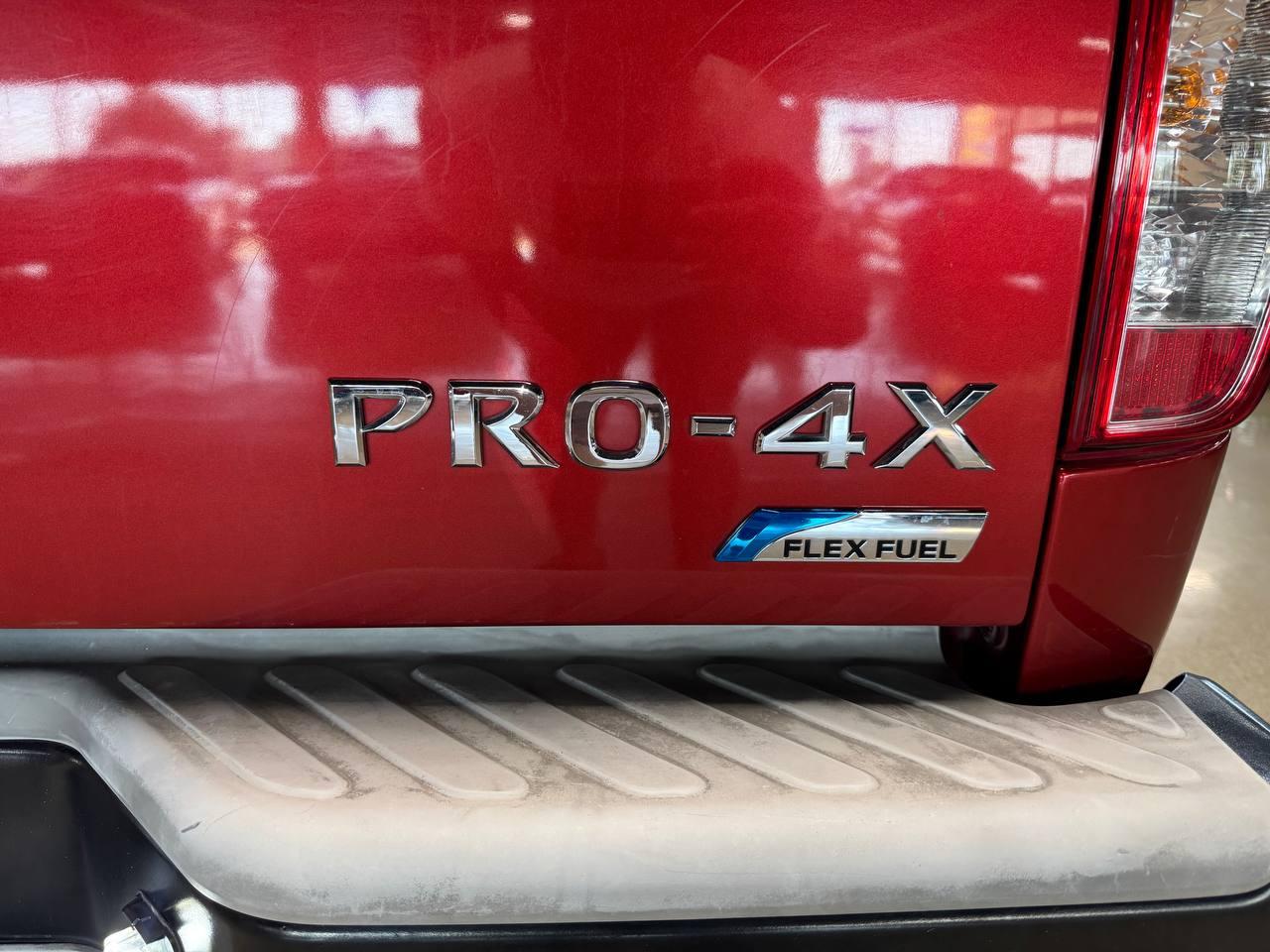 Nissan Frontier Crew Cab 4x4 PRO-4X Auto 2017