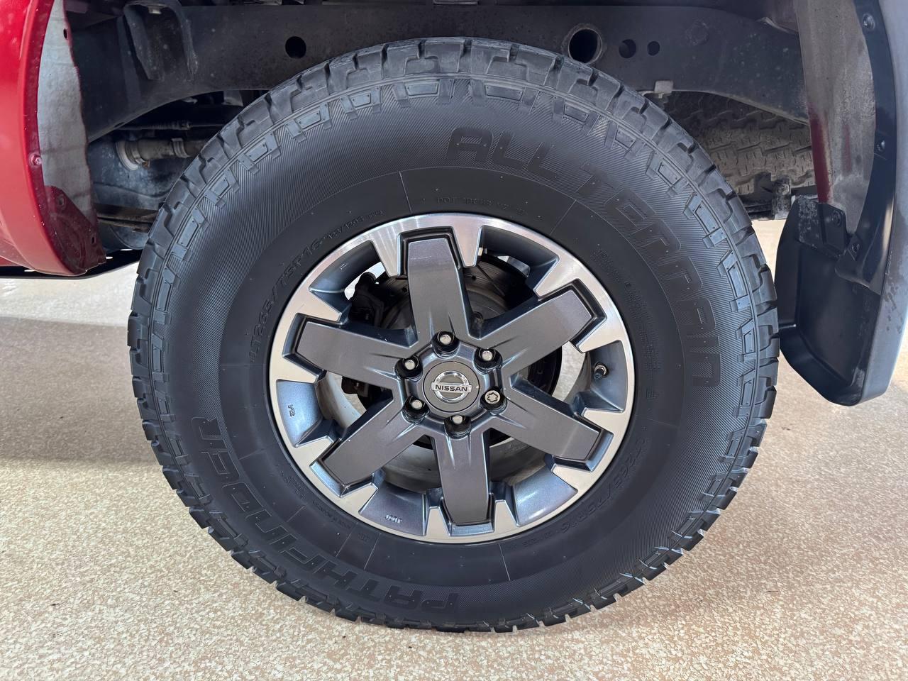 Nissan Frontier Crew Cab 4x4 PRO-4X Auto 2017